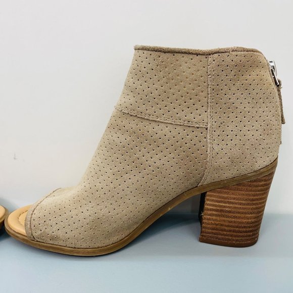 Franco Sarto Goldie Ankle Booties Boots Block Heel Peek Toe Suede Tan Womens 6 - Picture 13 of 15